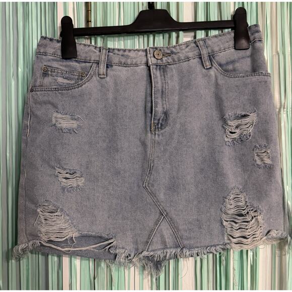 Refuge Womens Skirt Size XL Blue Denim Distressed Stretch Y2K Mini 34" Waist - Picture 1 of 6